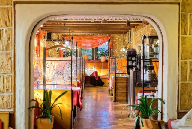 BookNoFees: Restaurant Olympia "Zur alten Post", Bergkamen