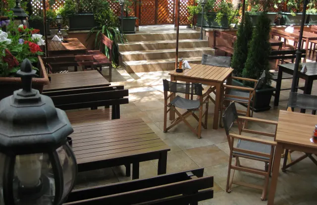 BookNoFees: Restaurante – Двата Лъва – Sofia – Los dos Leones, foto 2