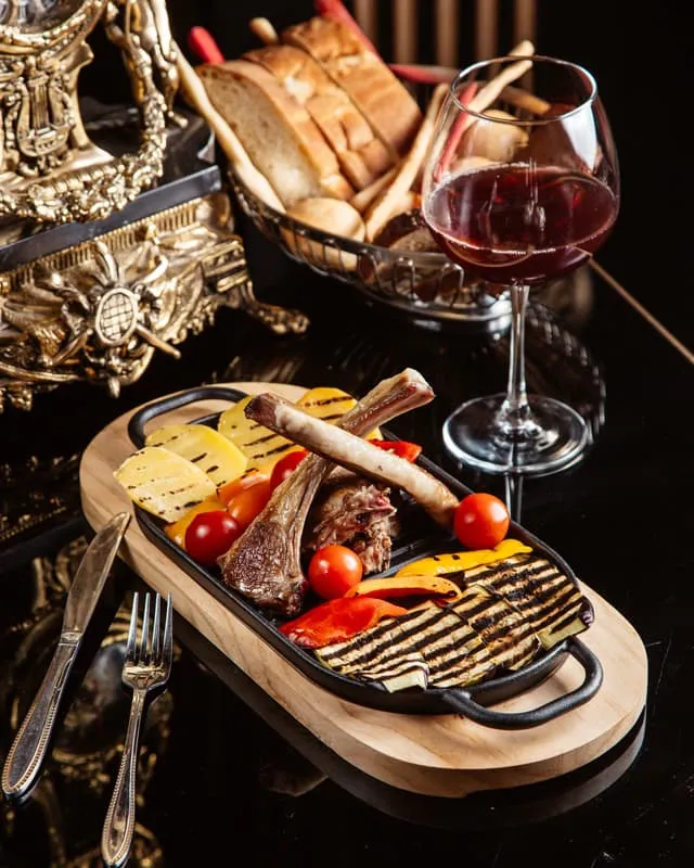 BookNoFees: Restaurante – Adamo's Tapas Bar & Restaurant – Berlin – Adamo's Tapas Bar y Restaurante, foto 1