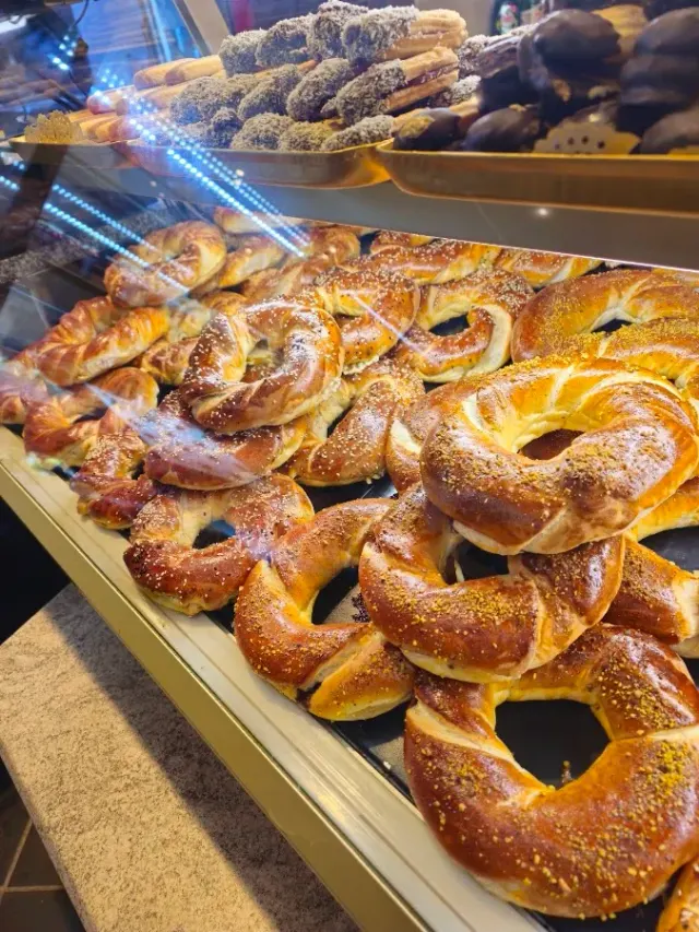 BookNoFees: Restaurante – Mera Bäckerei Simit Sarayi – Oer-Erkenschwick – Mera Bäckerei Simit Sarayi, foto 2