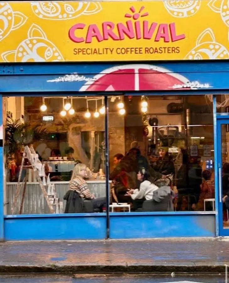 BookNoFees: Cafetería – Carnival Coffee Roasters – London – Carnival Coffee Roasters, foto 1