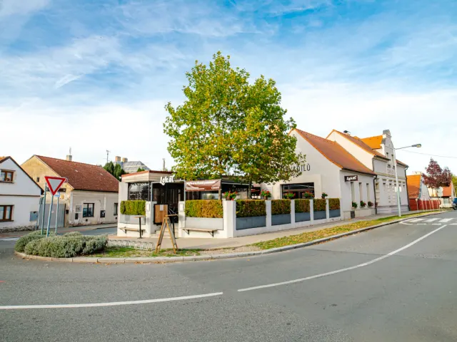 BookNoFees: Restaurante – Lokál U Zavadilů – Prague – El local «U Zavadilů», foto 2