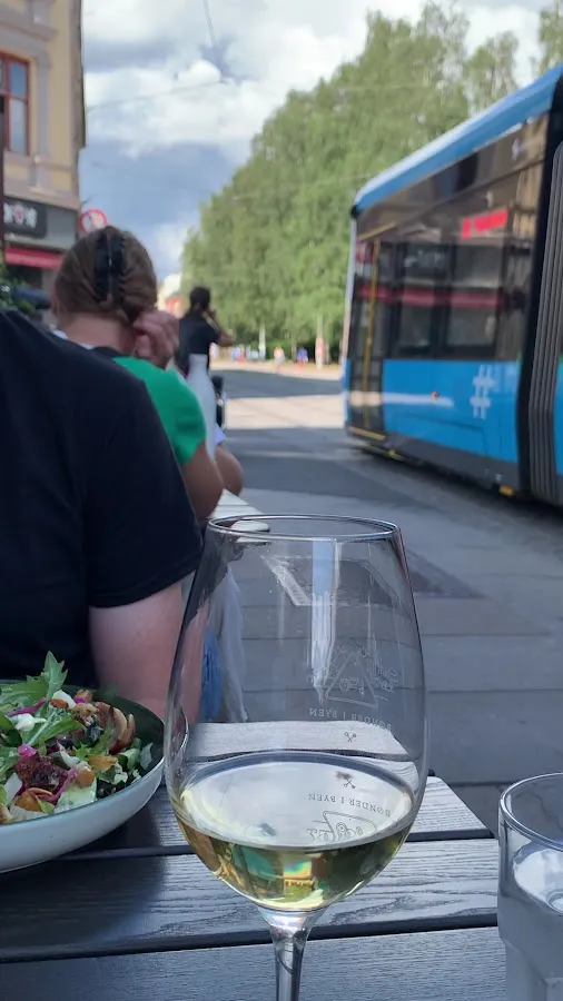 BookNoFees: Restaurante – Bønder i byen – Oslo – Campesinos en la ciudad, foto 3