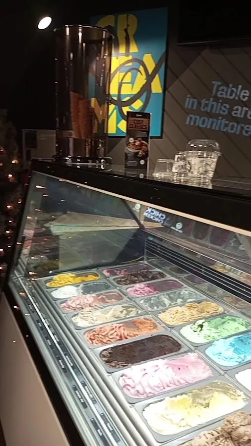 BookNoFees: Heladería – Creams – London – Cremas, foto 3