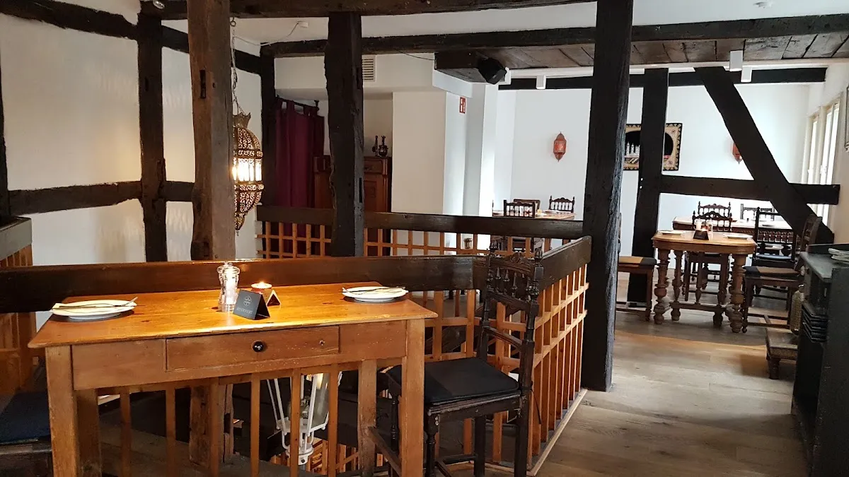 BookNoFees: Restaurante – Haveli – Hattingen – Palacio, foto 1