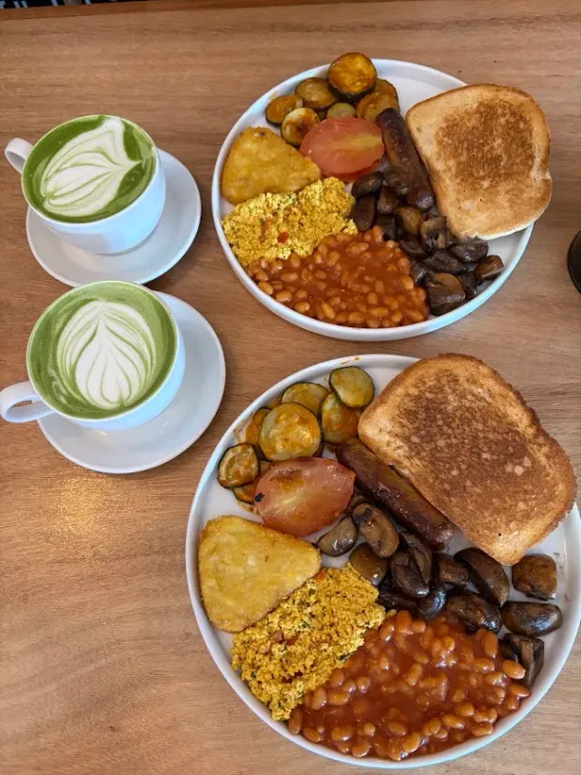 BookNoFees: Cafetería – Black Cat Cafe – London – Café Black Cat, foto 2