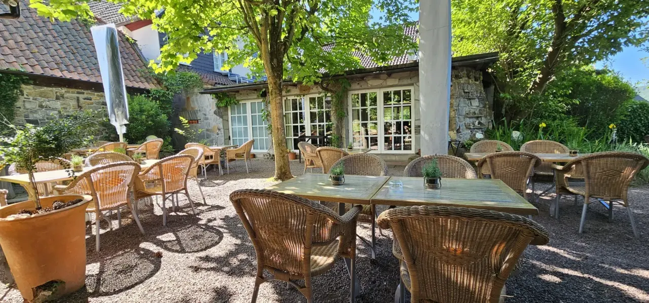 BookNoFees: Restaurante – Altes Backhaus – Arnsberg – Antiguo horno de pan, foto 1