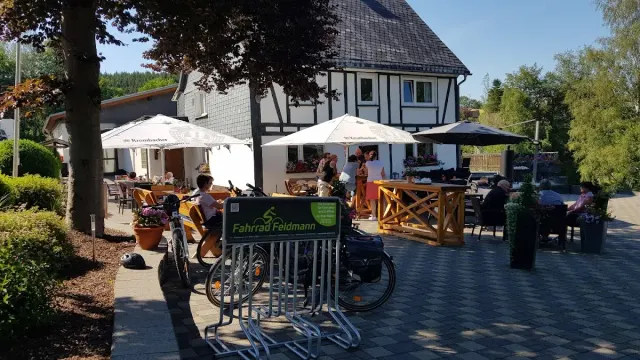 BookNoFees: Gaststätte Halberstadt, Wenden