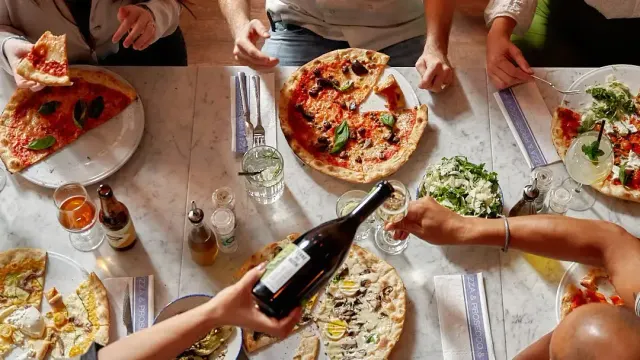 BookNoFees: De Pizzabakkers, Amsterdam