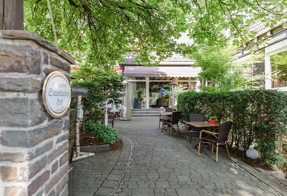 BookNoFees: Restaurante – Landhotel Sauerländer Hof – Eslohe-Wenholthausen – Hotel rural Sauerländer Hof, foto 1