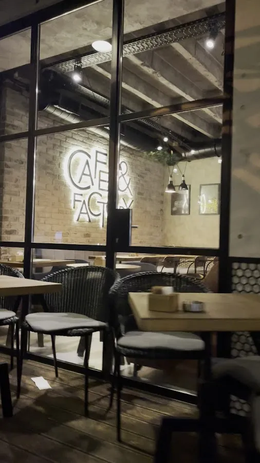 BookNoFees: Cafetería – Cafe&Factory 1 – Belgrade – Cafe&Factory 1, foto 3