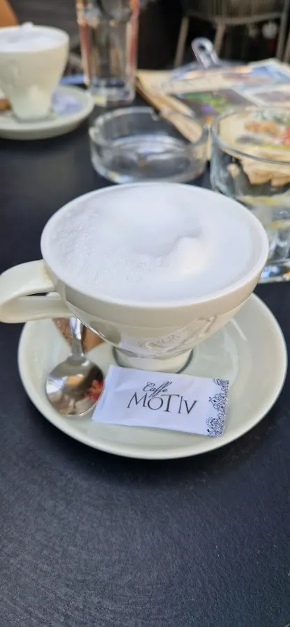 BookNoFees: Cafetería – Caffe Motiv – Belgrade – Caffe Motiv, foto 3