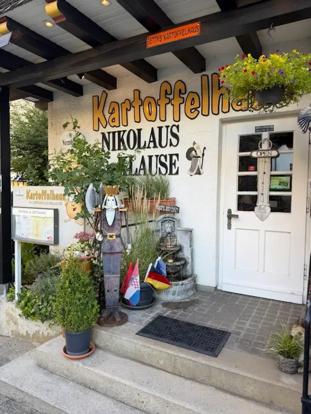 BookNoFees: Restaurante – Zur Nikolaus Klause — Das Kleine Kartoffelhaus – Olsberg – Zur Nikolaus Klause — Das Kleine Kartoffelhaus, foto 2
