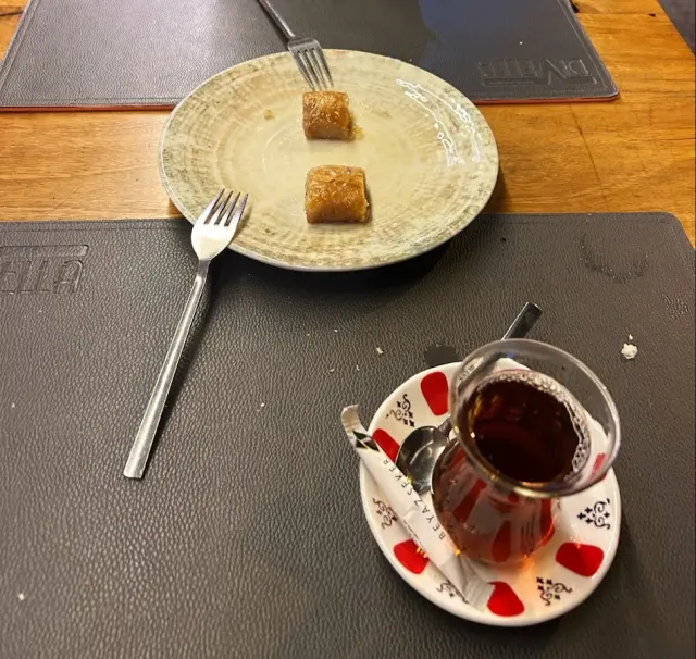 BookNoFees: Restaurante – Divella Bistro Restaurant – Istanbul – Restaurante Divella Bistro, foto 2