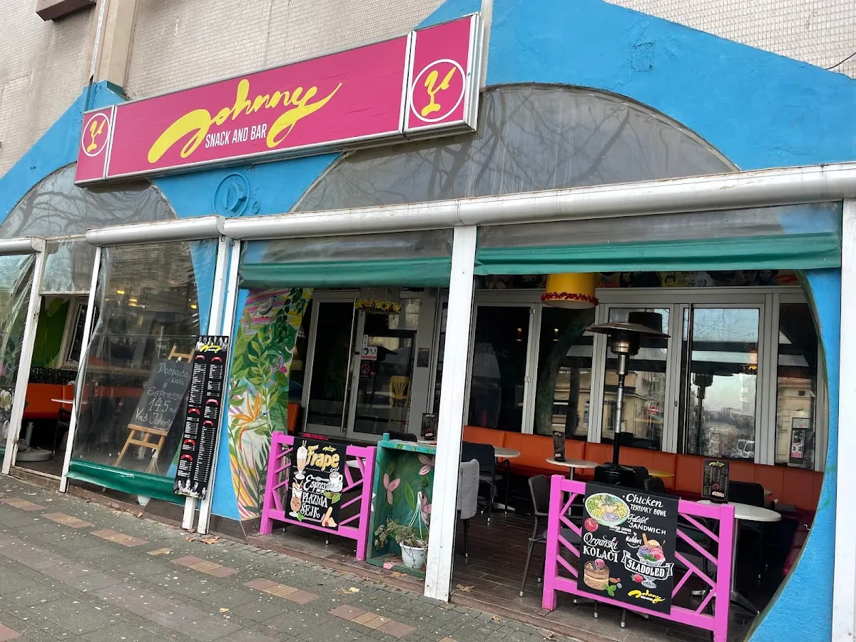 BookNoFees: Cafetería – Johnny Snack and Bar – Belgrade – Johnny Snack y Bar, foto 1