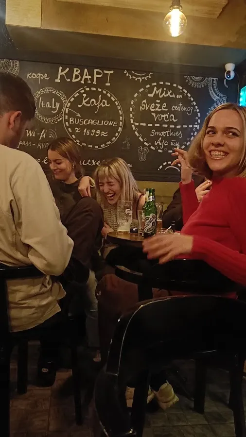 BookNoFees: Cafetería – Kvart – Belgrade – Cuarto, foto 3