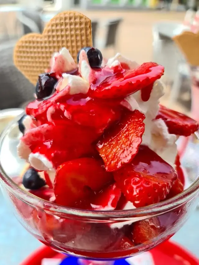 BookNoFees: Restaurante – Cortina Eiscafe – Herne – Cortina Eiscafe, foto 2