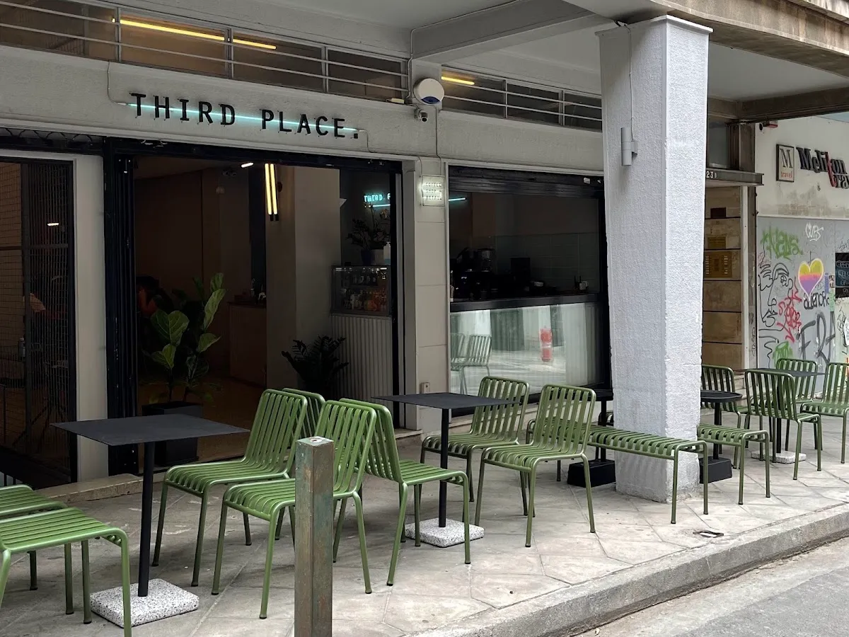 BookNoFees: Cafetería – Third Place – Athens – Tercer lugar, foto 1