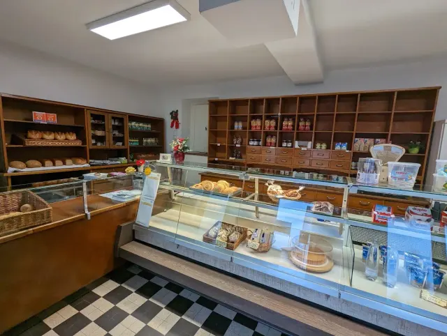 BookNoFees: Restaurante – Buddeus Wilhelm Bäckerei – Anröchte – Panadería Buddeus Wilhelm, foto 2