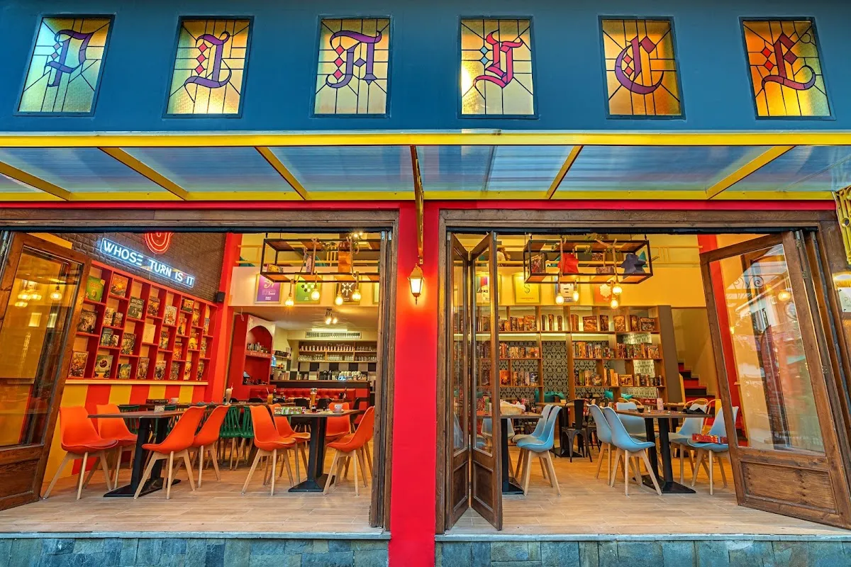 BookNoFees: Cafetería – Cafe PLAyCE – Athens – Café PLAyCE, foto 1