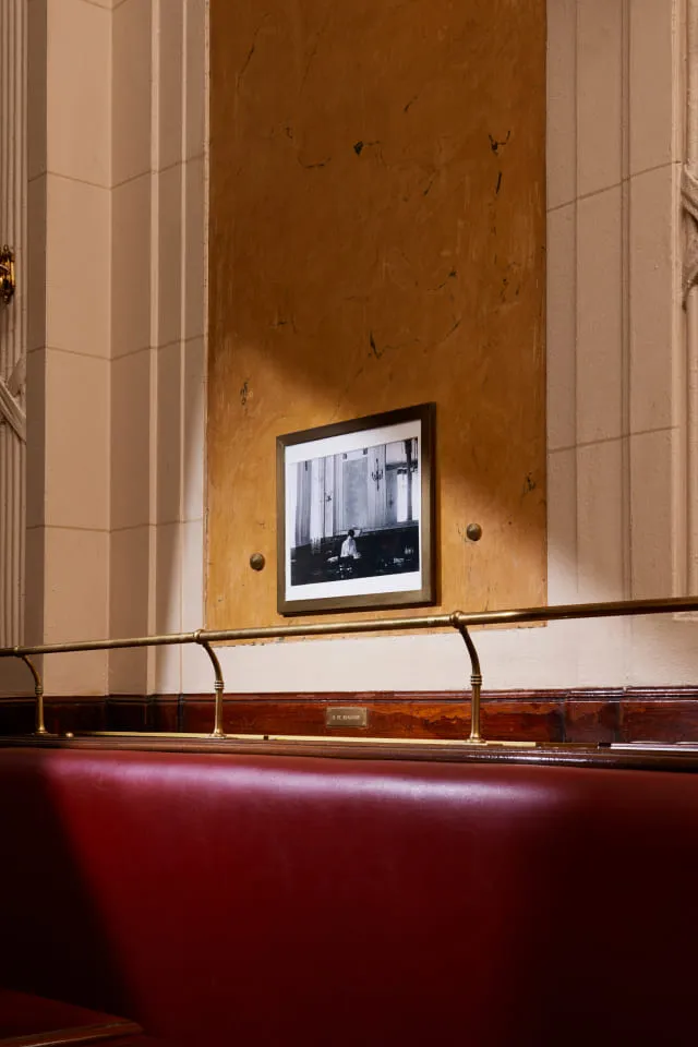 BookNoFees: Cafetería – Les Deux Magots – Paris – Les Deux Magots, foto 2