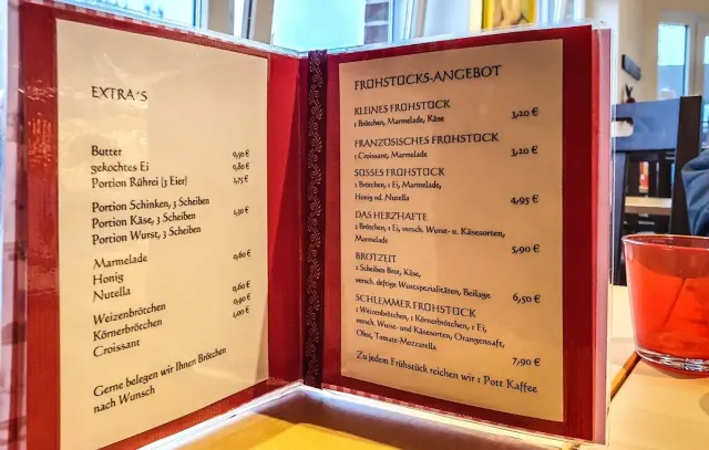 BookNoFees: Panadería – Krumkamp Bäckerei und Konditorei – Werne – Panadería y Pastelería Krumkamp, foto 2