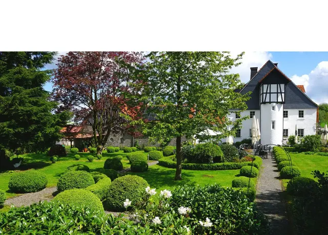 BookNoFees: Cora's Café auf Gut Stockum, Sundern-Stockum