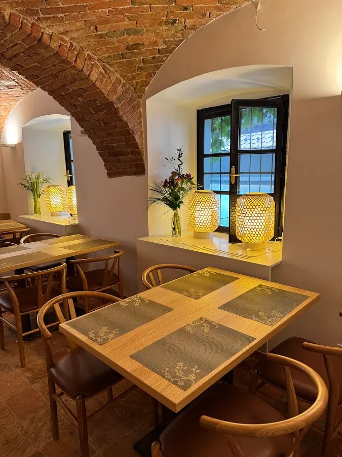 BookNoFees: Restaurante – Chinese Restaurant NiamNiam Garden – Ljubljana – Restaurante chino NiamNiam Garden, foto 1