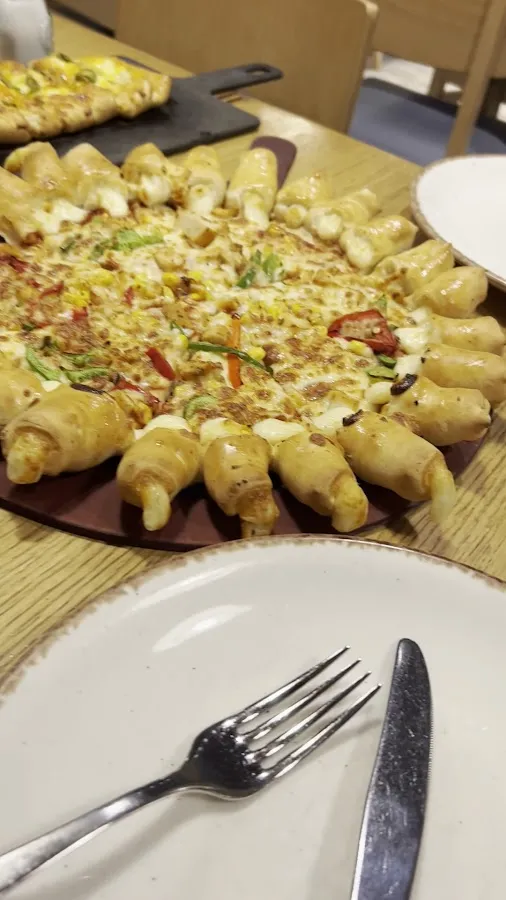 BookNoFees: Restaurante – Pizza Hut – Bucharest – Pizza Hut, foto 3
