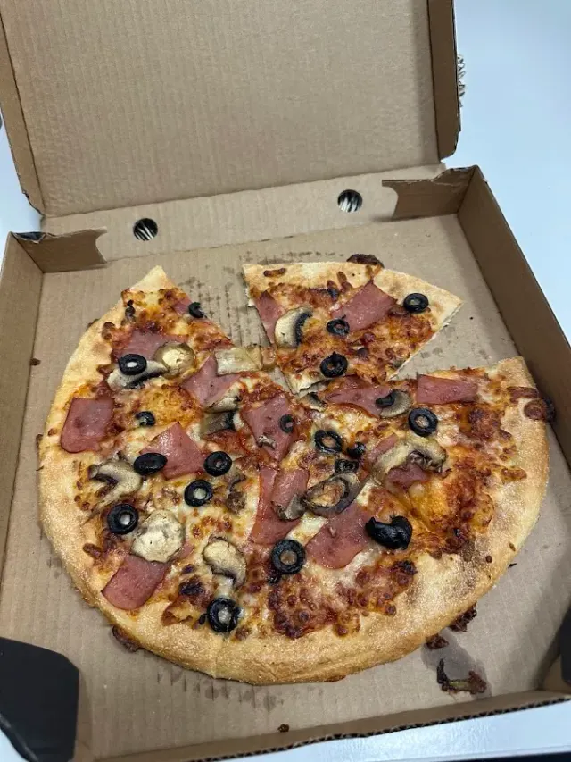 BookNoFees: Restaurante – Pizza Hut – Bucharest – Pizza Hut, foto 2