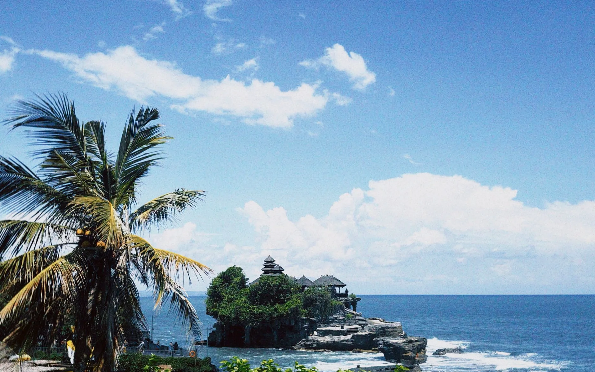 Templo de Tanah Lot, en la costa de Bali