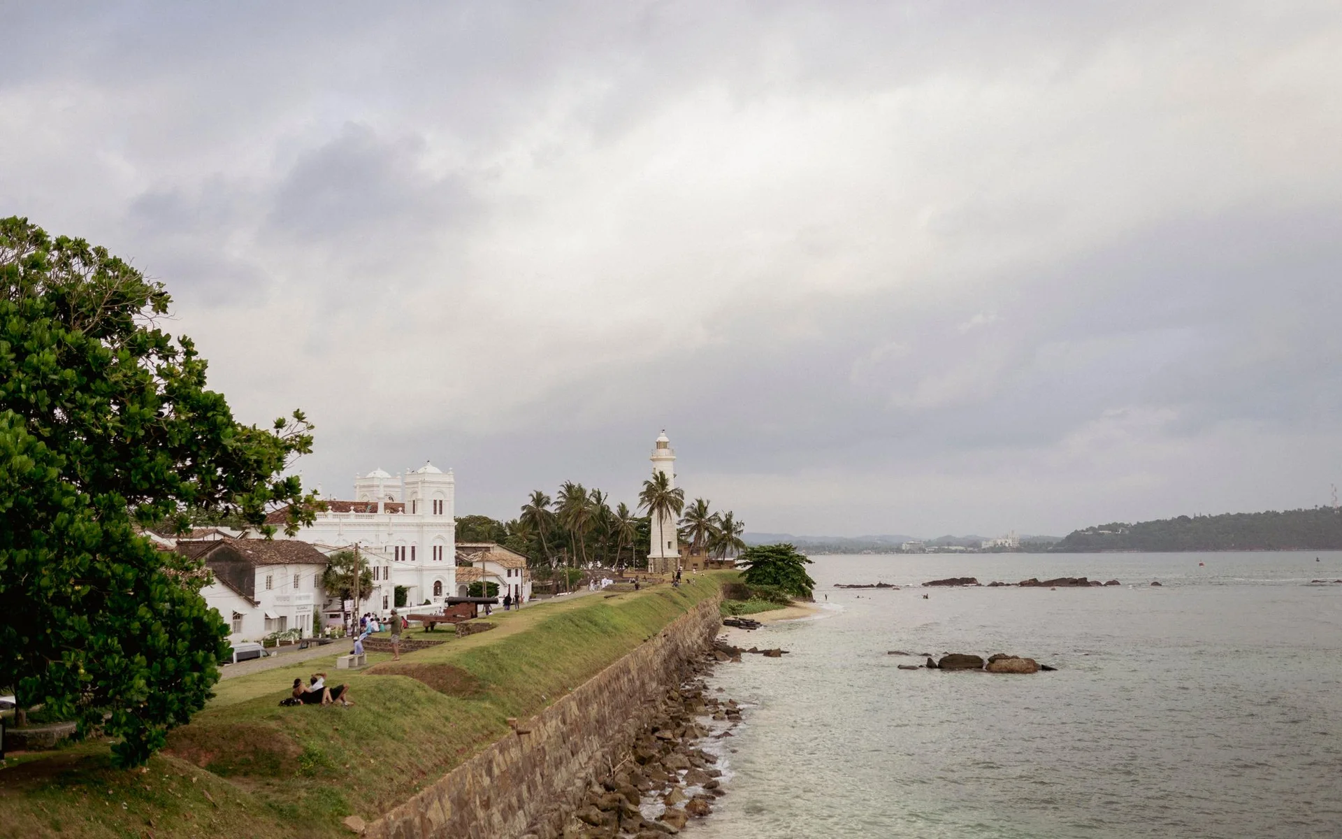 Faro de Galle, en el océano Índico
