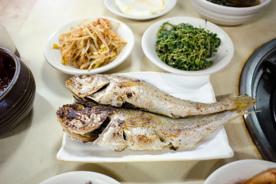 BookNoFees: Foto de ejemplo: Pescado a la parrilla